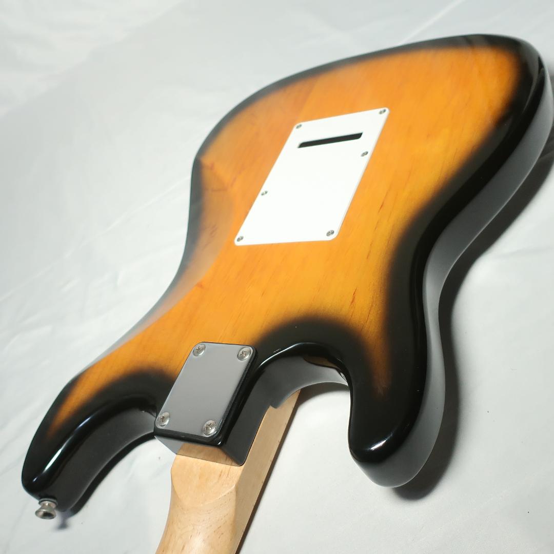 美品 Legend ストラトタイプ エレキギター ブラウン2トーンカラー