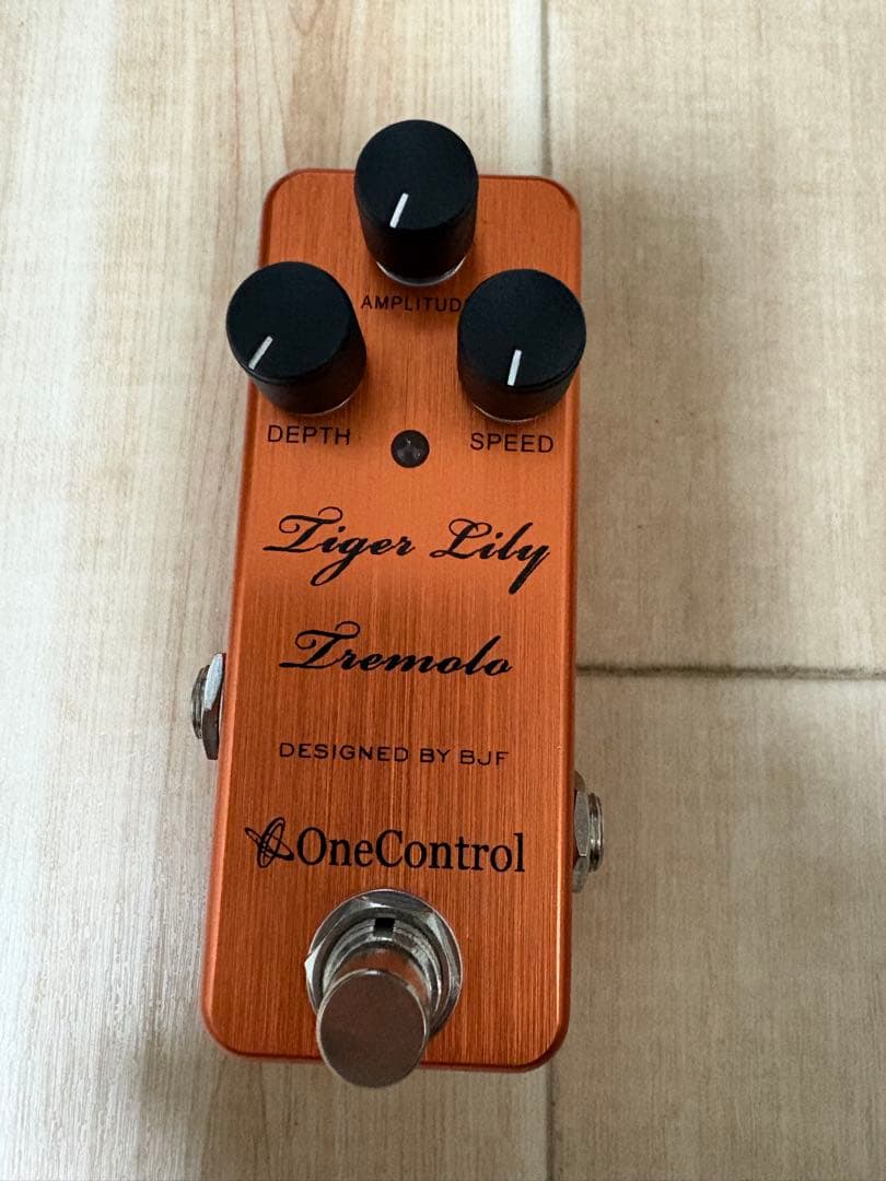 ギター OneControl Tiger Lily Tremolo