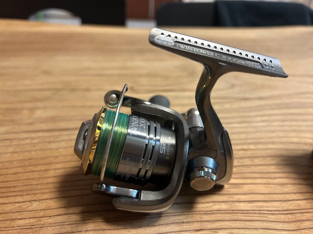 シマノ　SHIMANO 08ツインパワー　C2000S