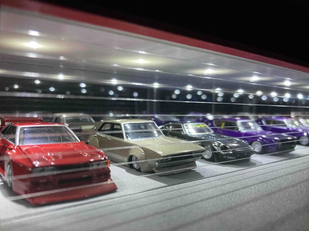 ミニカー専用ジオラマ：1/64 カーディーラーⅣ（オールブラック）希少モデル！