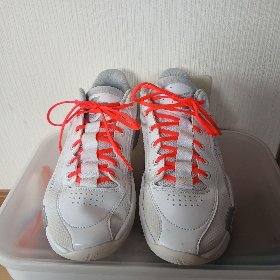 バスケットボールシューズ ホワイト/ピンク 箱無し