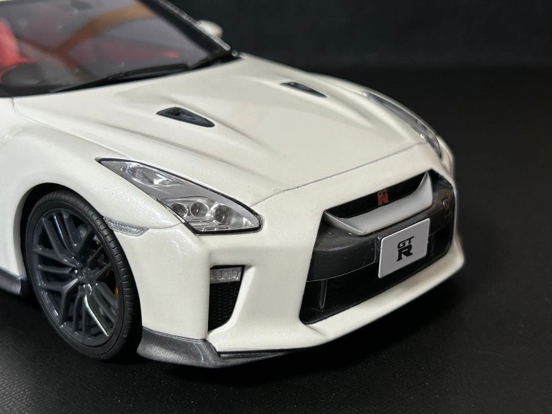 【特価！】日産 GT-R ホワイト 1/18 京商 R35 送料無料