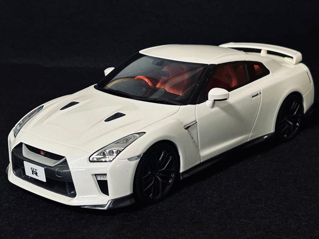 【特価！】日産 GT-R ホワイト 1/18 京商 R35 送料無料
