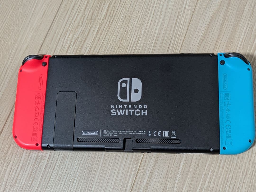 Nintendo Switch 赤/青 本体（128GBのSDカード付き）