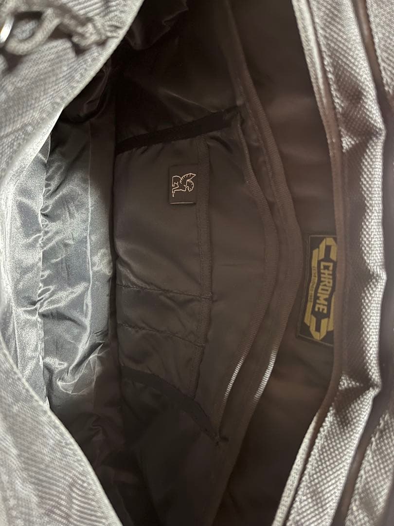 Chrome JUNO クローム　メッセンジャーバッグ　ビジネスバッグ