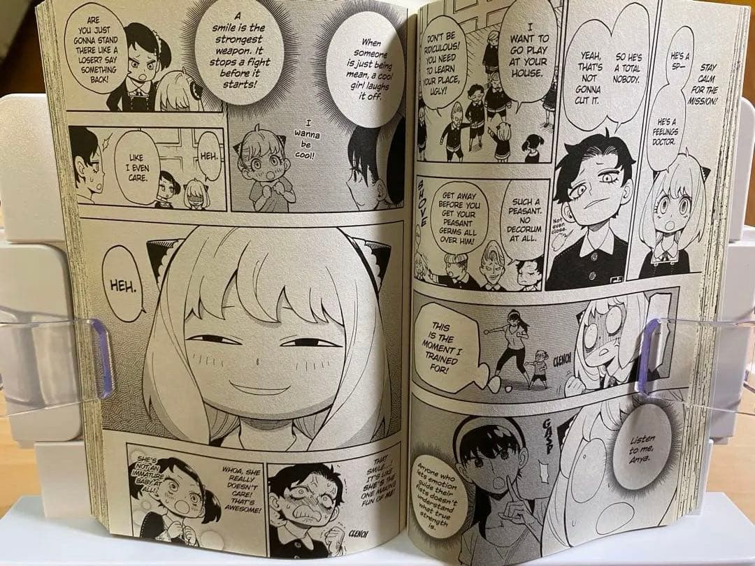 スパイファミリー SPY FAMILY 1-8巻セット　英語版