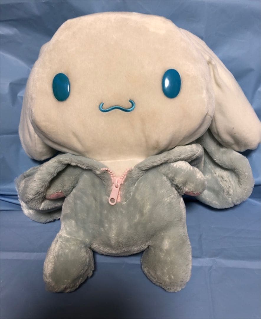 サンリオ　シナモンパーカーぬいぐるみ　　未使用