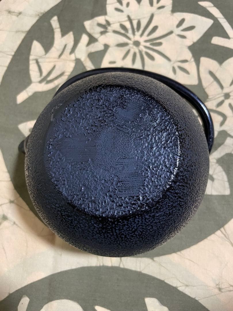 木の葉柄　急須　鉄器 金属工芸 美術品 鉄急須 茶道具 鉄器 鉄瓶 鉄製