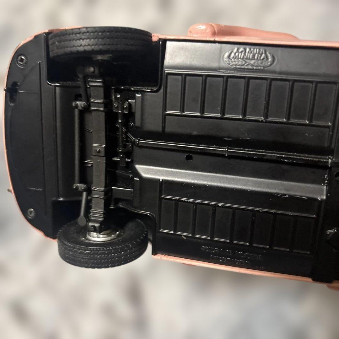 ERA 1/18 フィアット　600D PINKPIG PIGG 1960