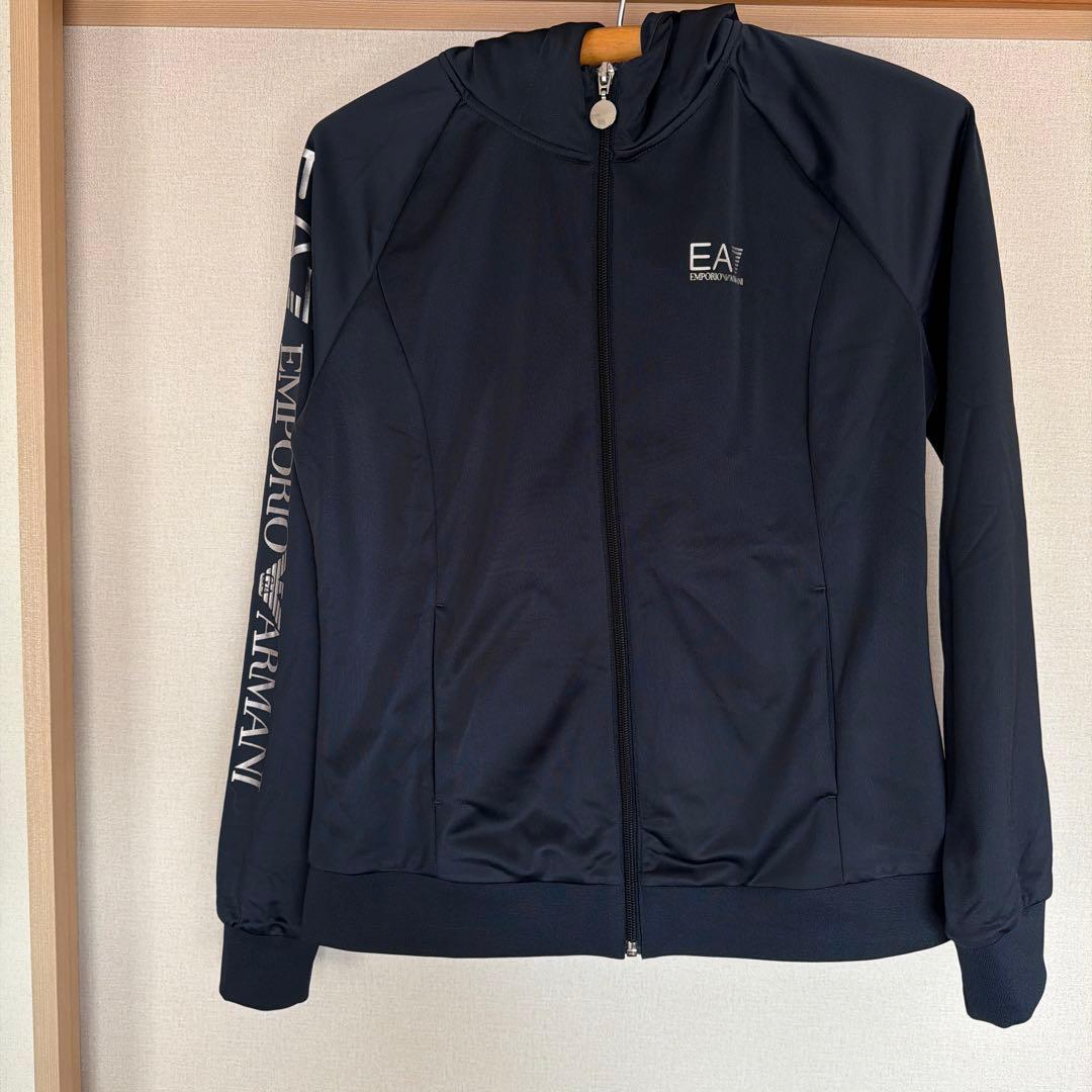エンポリオアルマーニ　トラックスーツセット　レディース