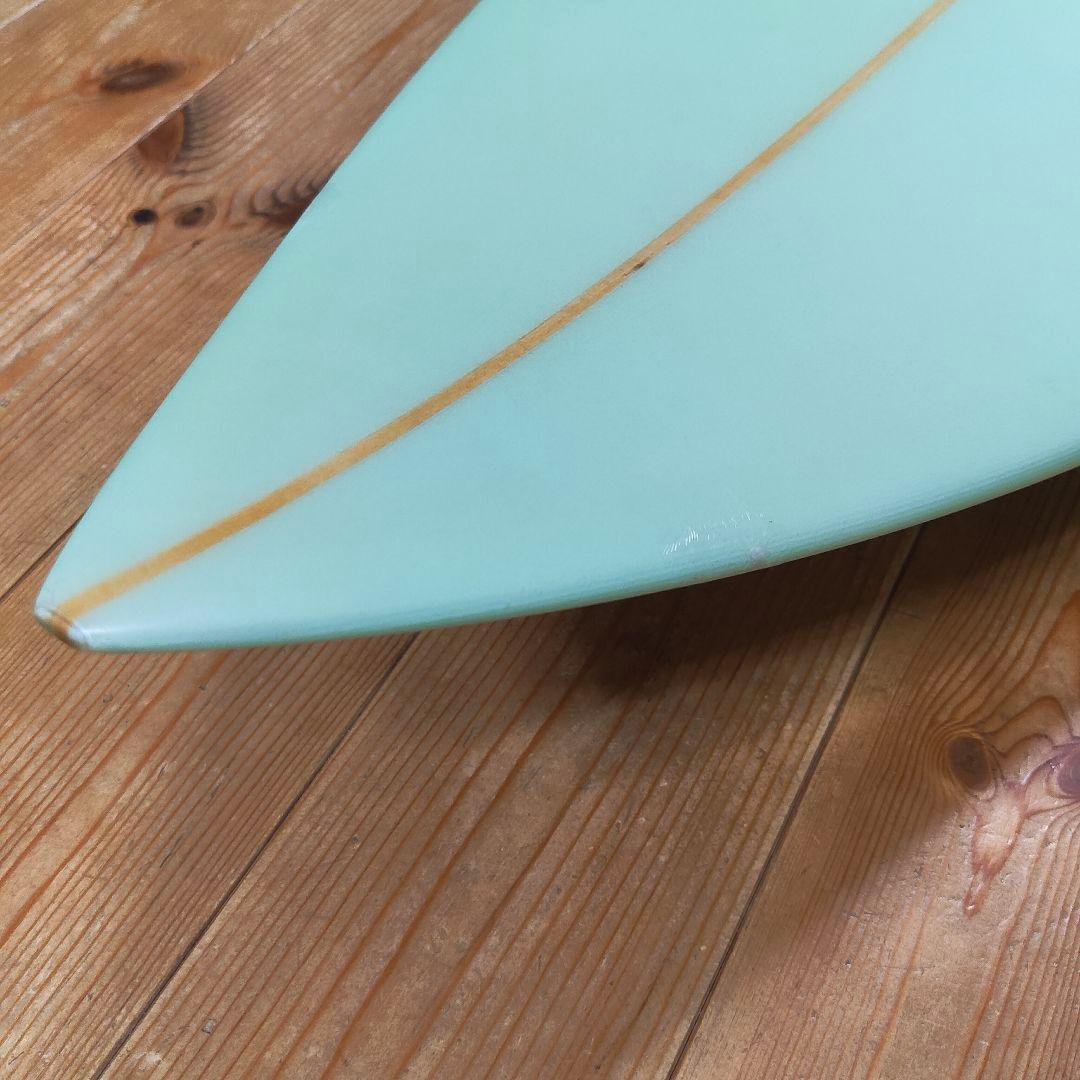 サーフボード　pressent ショートボード　オシャレなボード