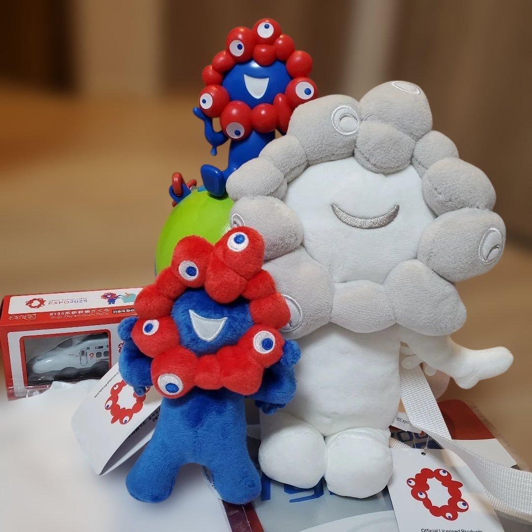 ミャクミャクお楽しみ袋Mサイズ　抜き取りあり　もっちりミニ&折り畳み傘付き15点