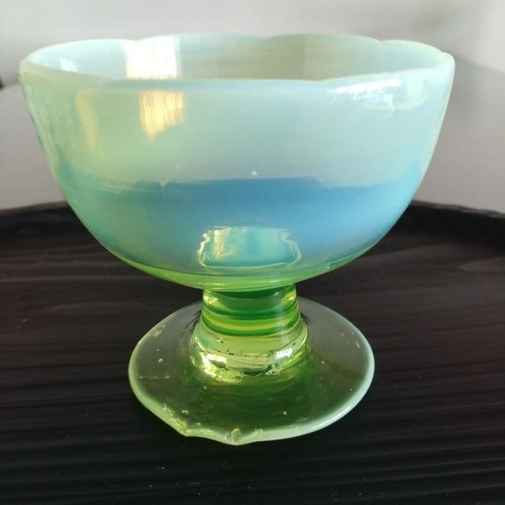 和ガラス 乳白ガラス被せ ウランガラス 2色氷コップ 大正ロマン