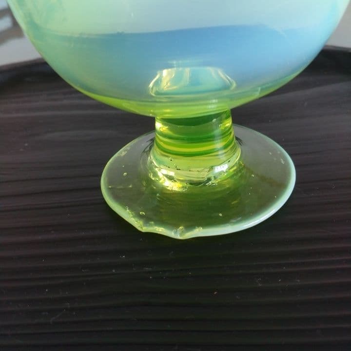 和ガラス 乳白ガラス被せ ウランガラス 2色氷コップ 大正ロマン