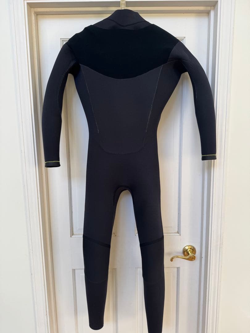 BE WET ［ビーウェット］フルスーツ TORNADO