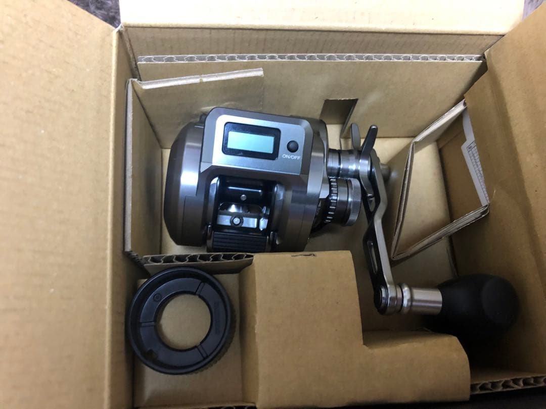 はるさん専用　新品・未開封　24シマノ　コンクエストCT300HG (右巻き)