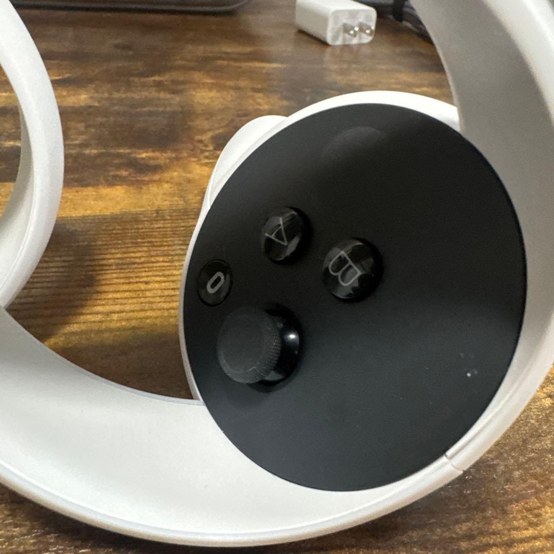 美品　  Quest 2 128GB VRヘッドセット　②