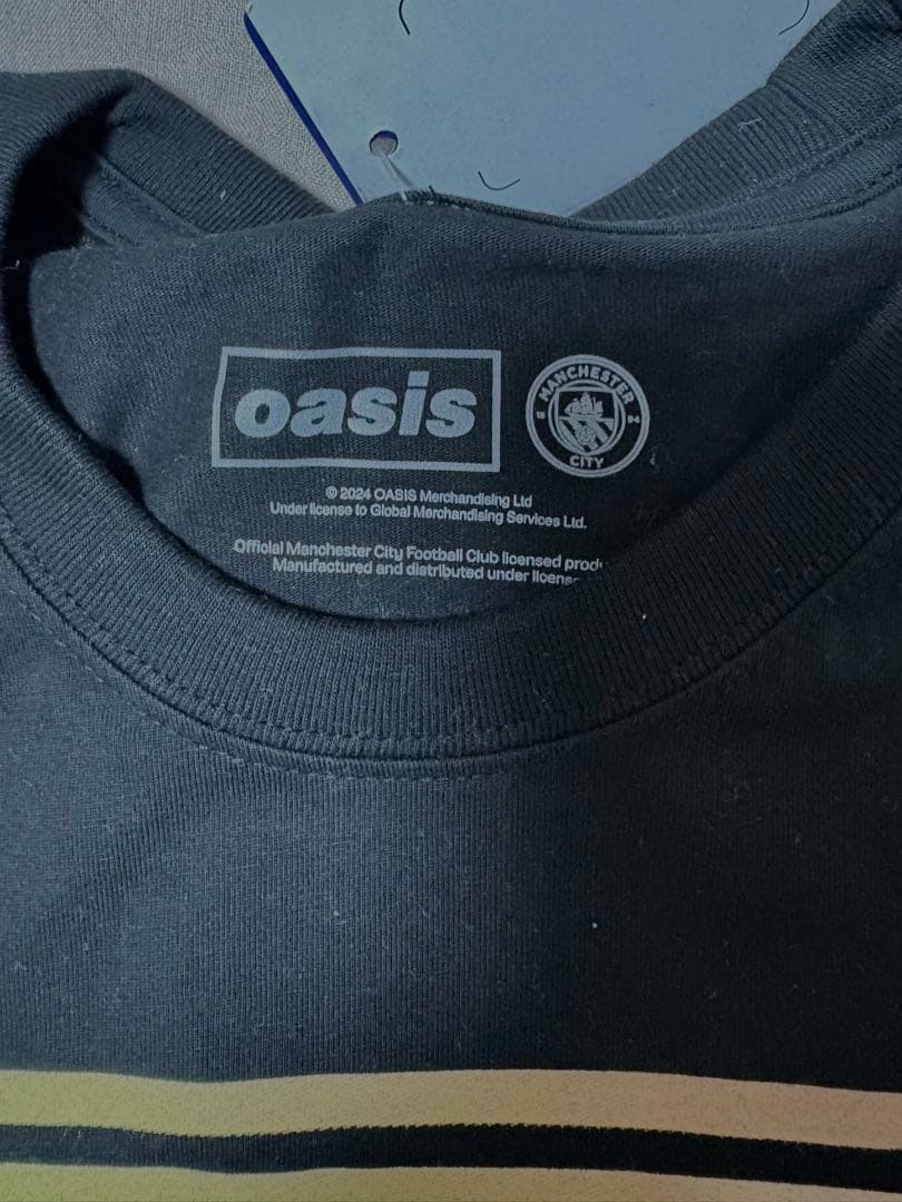 完売品 oasis x Manchester city Tシャツ