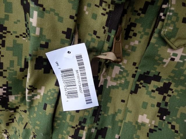 米軍実物　ゴアテックスパーカー　NWU　TYPEIII　AOR2　M-R　398