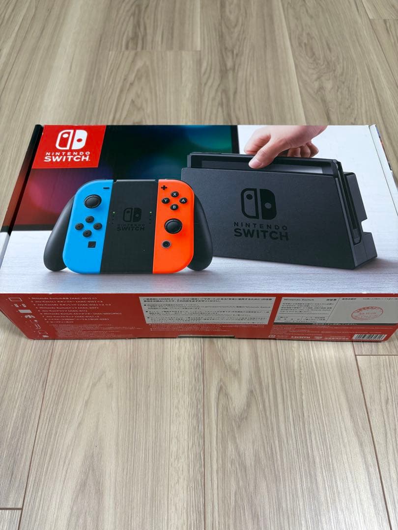Nintendo Switch 本体＋ジョイコン2つ付き