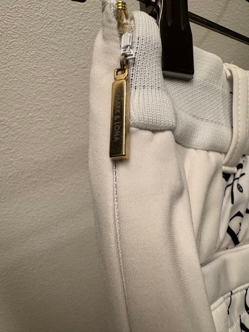 極美品　MARK & LONA マーク&ロナ レキシントン ハイブリッドスカート