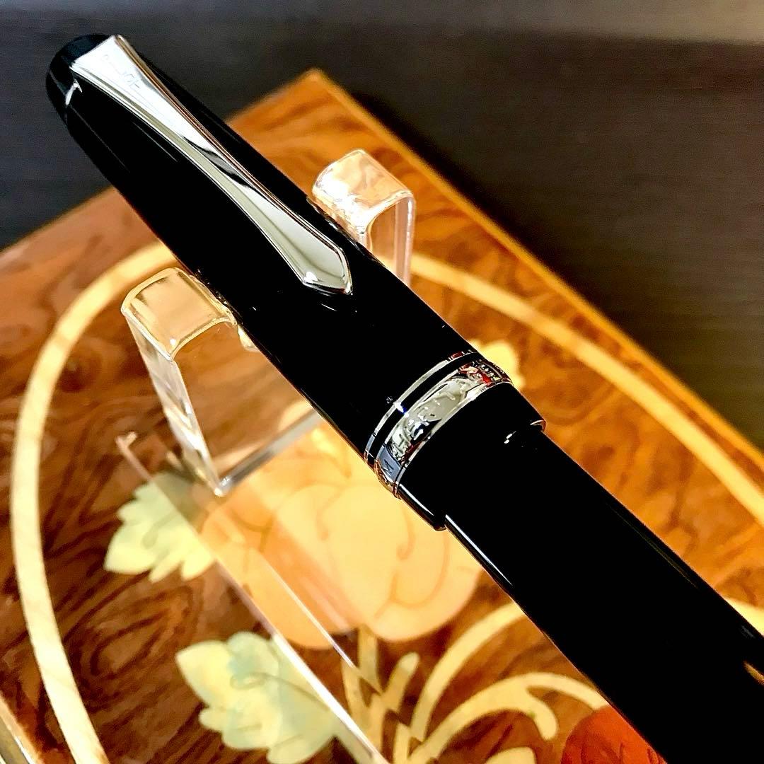 ☆ほぼ新品未使用☆美しいパイロットカスタムヘリテイジ91(ＦＭ)ブラック