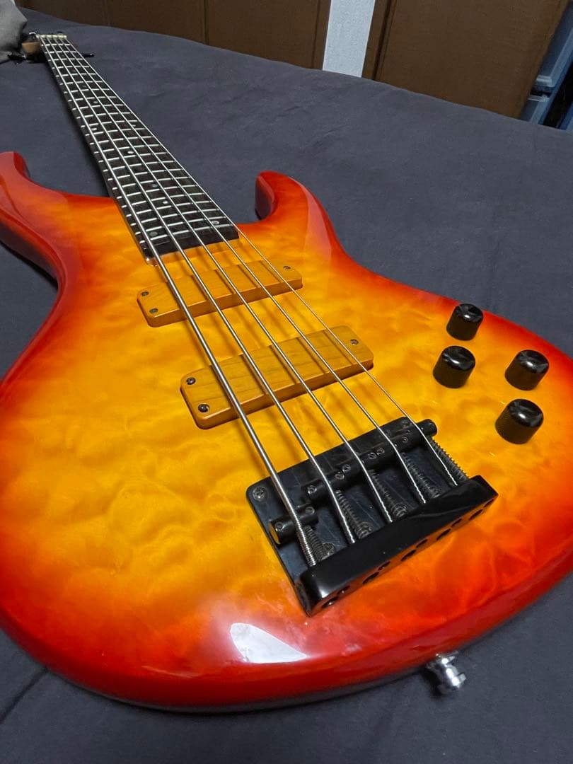 ベース Bossa tribute TOBJ5