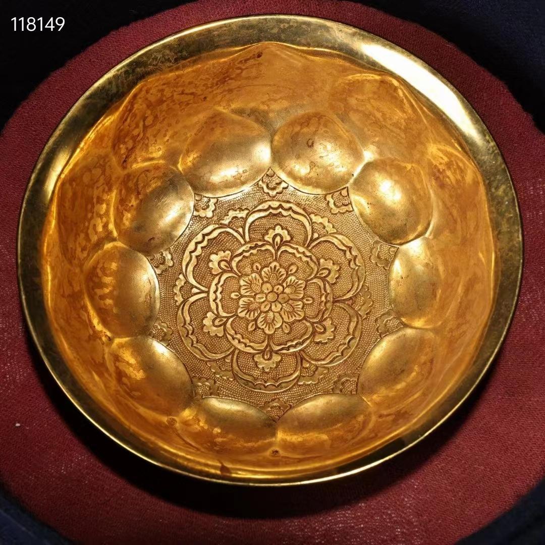 中国古美術・珍品古蔵・純銅制・高浮彫刻花鎏金碗・箱付・茶道具・置物・食器・文房具