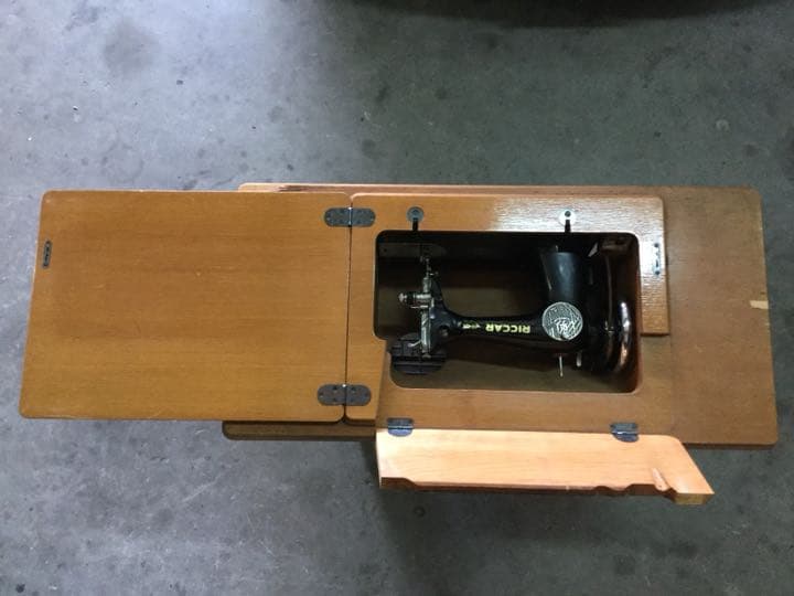 足踏みミシン RICCAR アンティーク 置物 レトロ