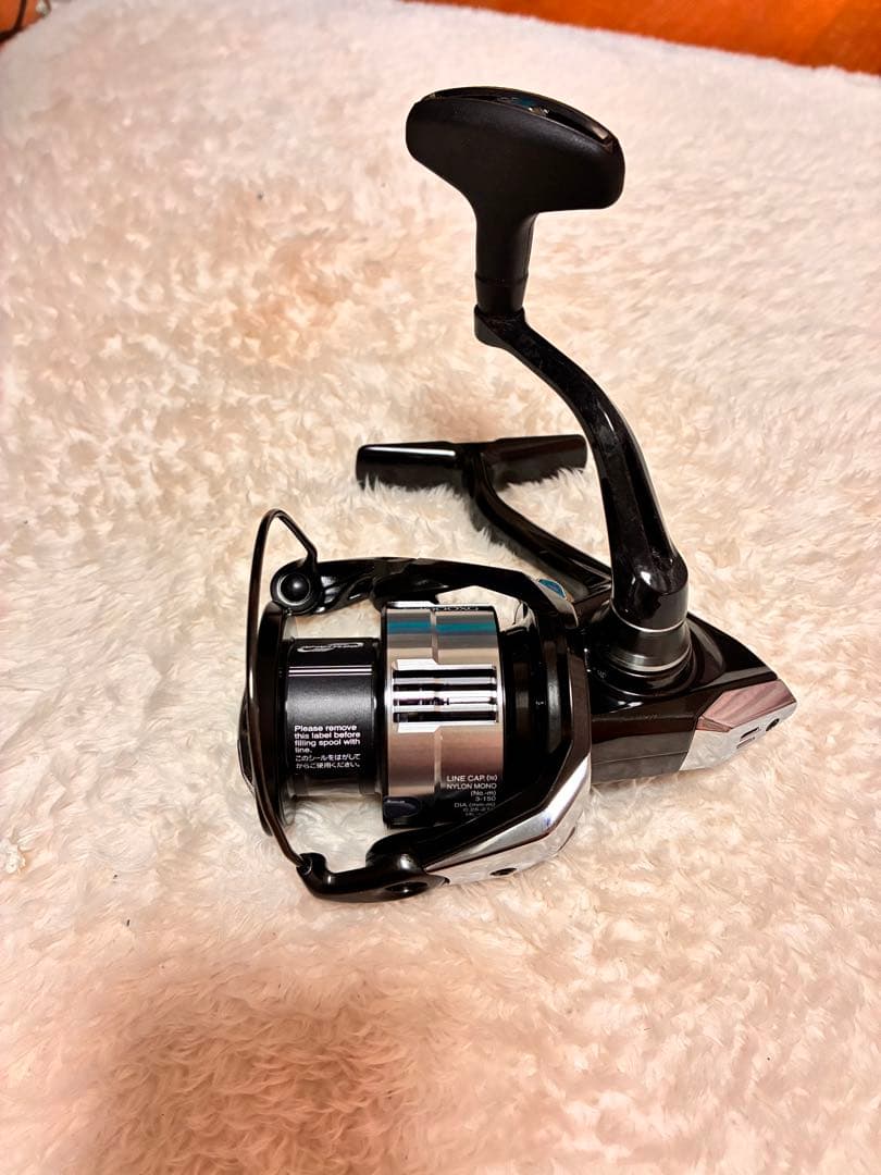 Vanquish C3000XGスピニングリール　045324