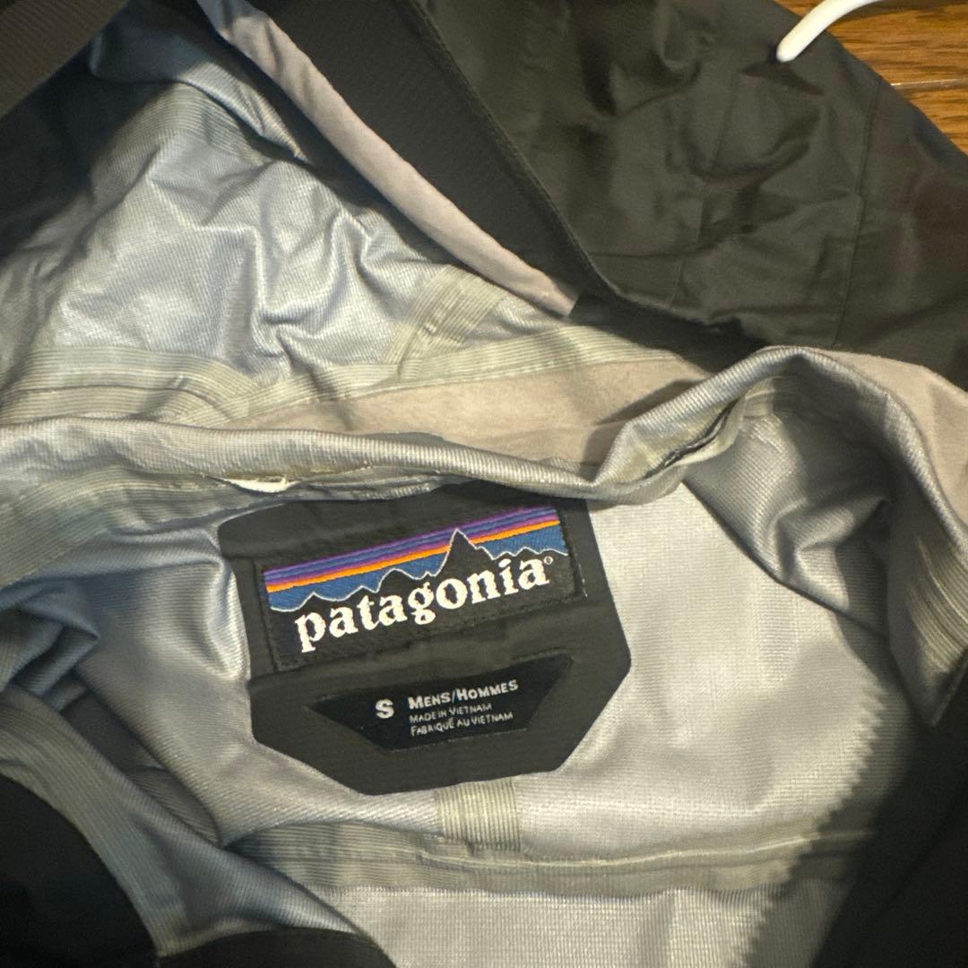 ウェア patagonia sst jacket