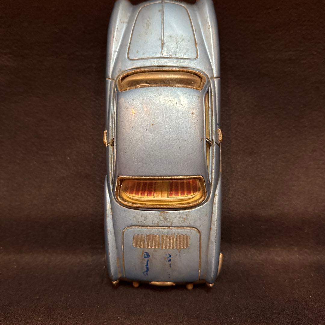 フォルクスワーゲン　カルマンギア