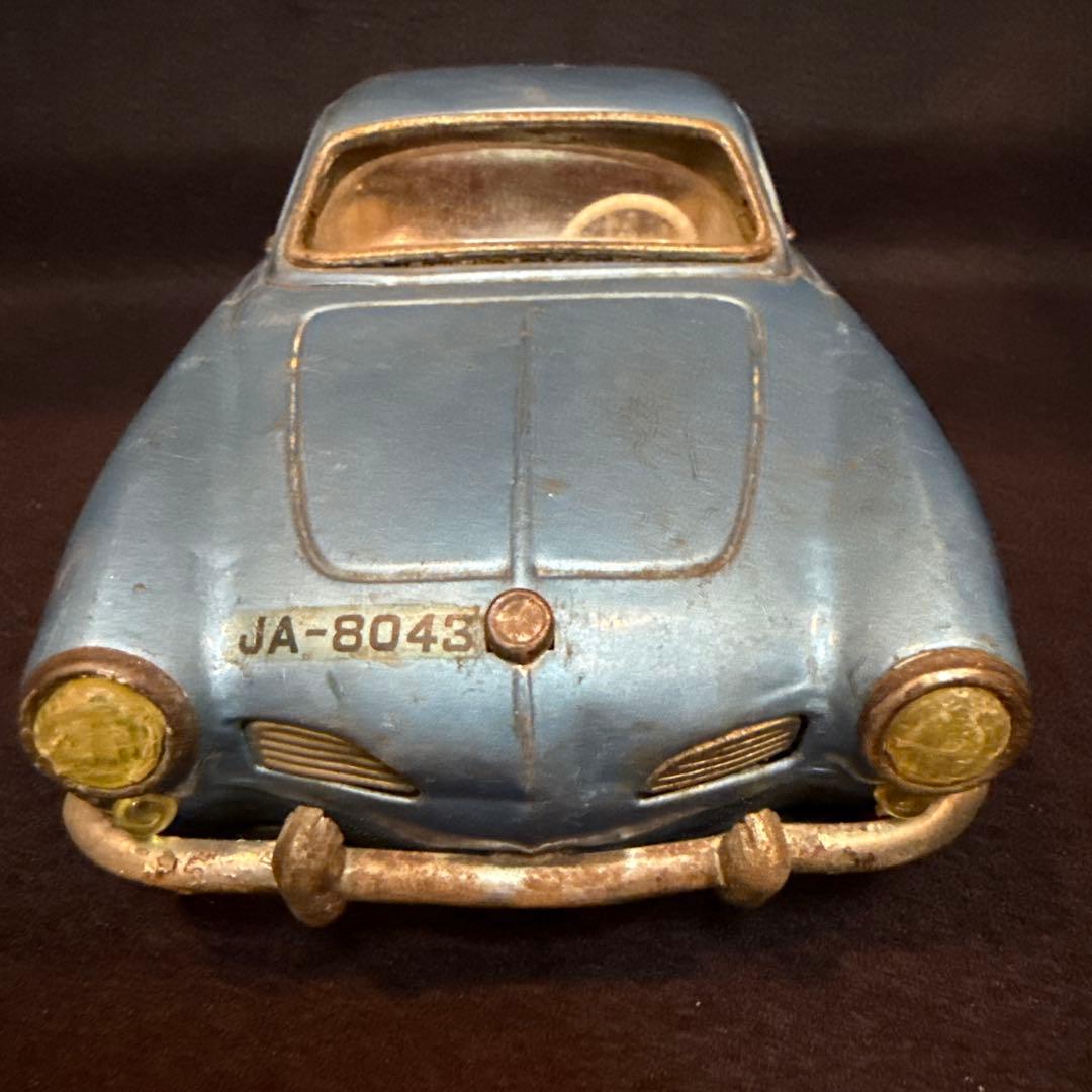 フォルクスワーゲン　カルマンギア