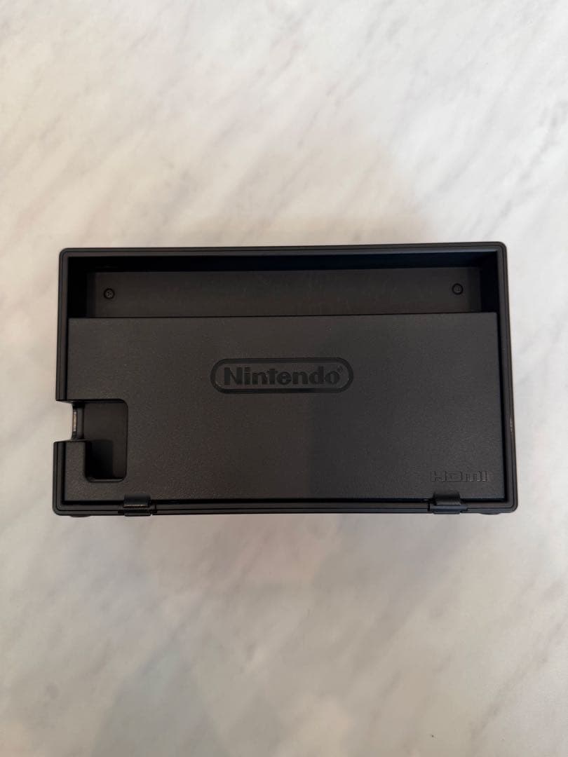 る*ん様 Nintendo Switch 本体 青/赤 Joy-Con付き