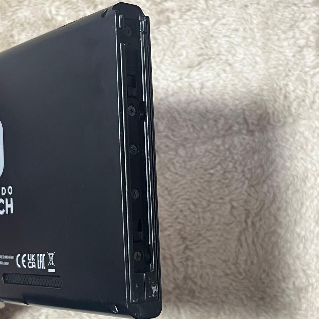 任天堂スイッチ　Nintendo Switch 本体　ホリ　コントローラー