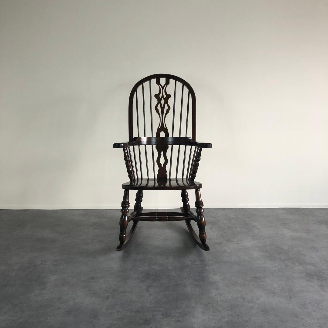 アンティーク　ボウバック　ロッキングチェア