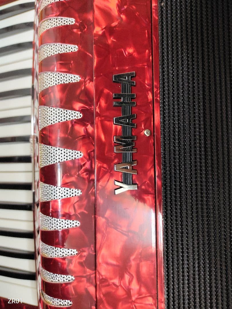 YAMAHA アコーディオン 赤 マーブル模様