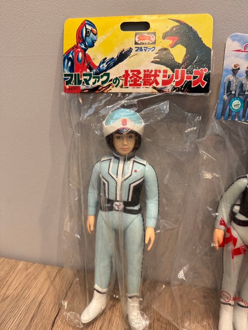 ウルトラ警備隊&アンヌ隊員　ソフビ