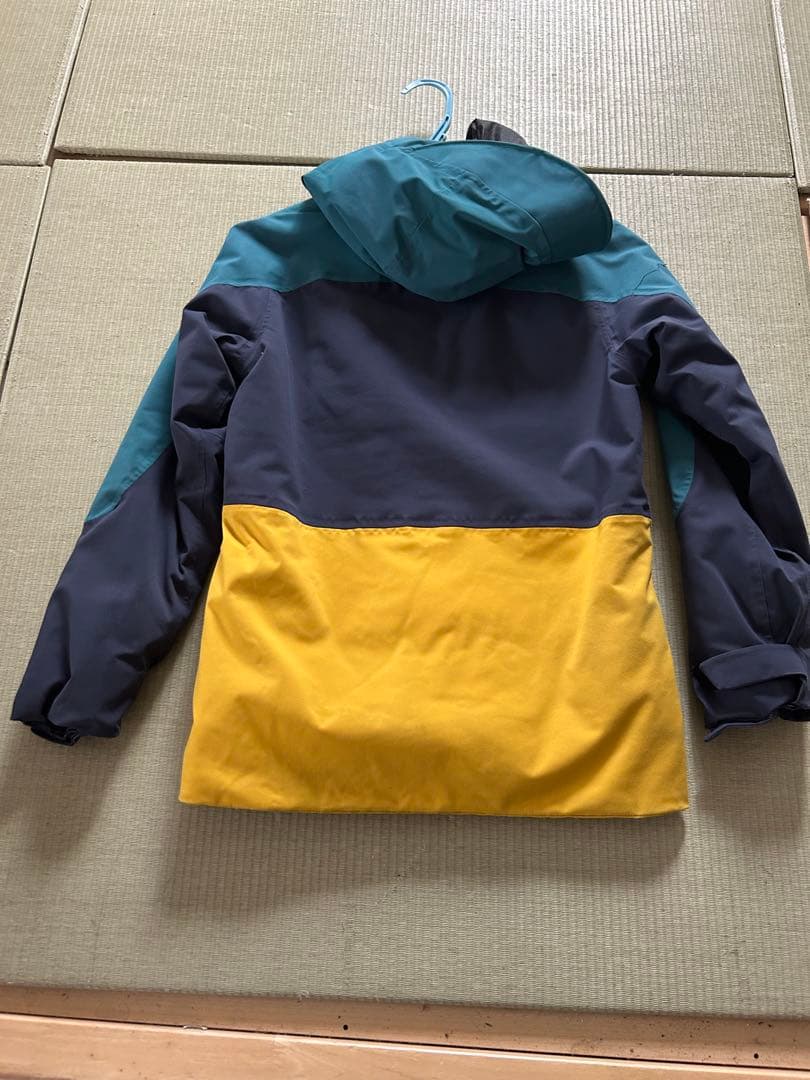 maloja マローヤ　スノーボード　スキーウェア　Youth Lサイズ