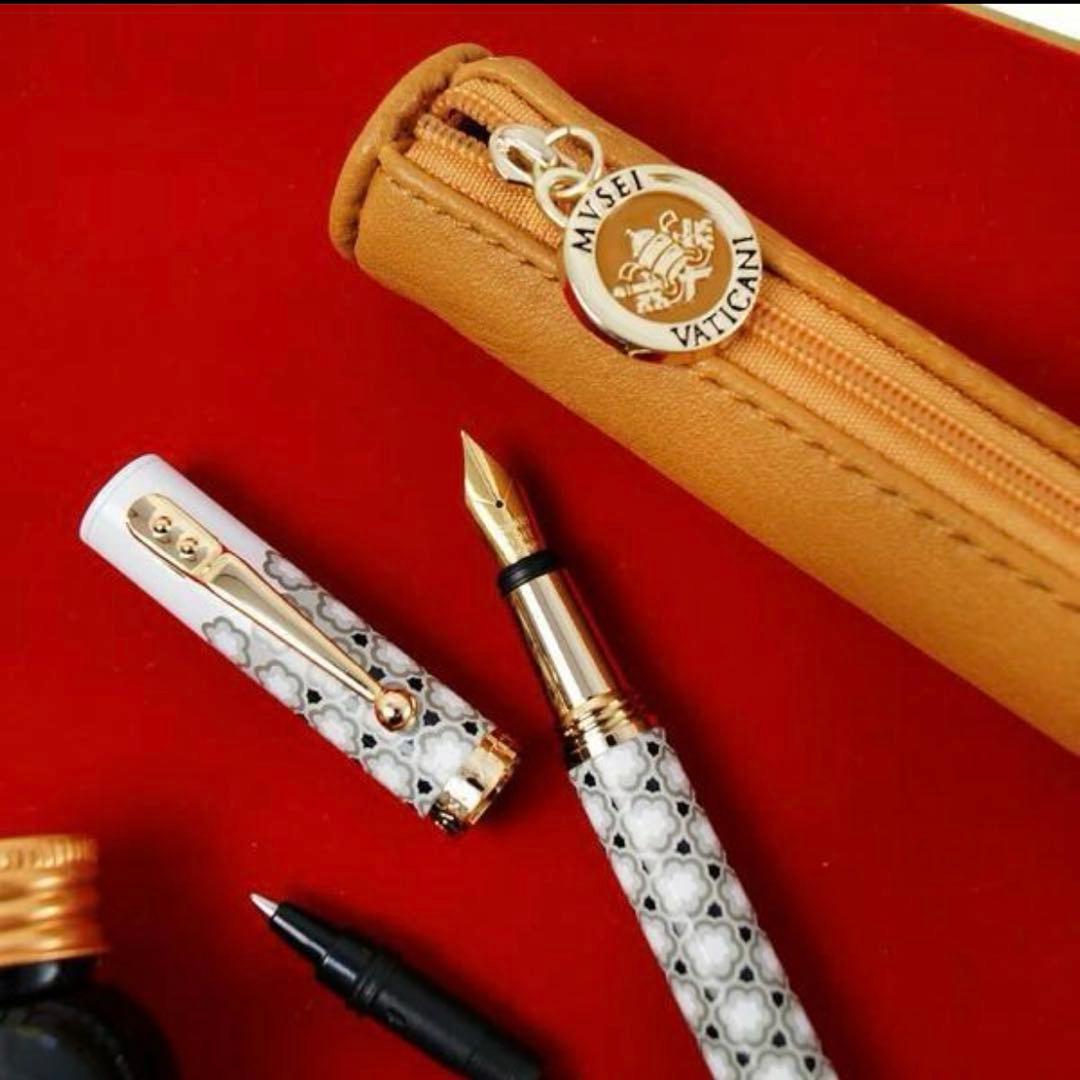 ※最終値下げ※カンポマルツィオ ヴァチカン美術館コラボ 万年筆 ペンケースセット