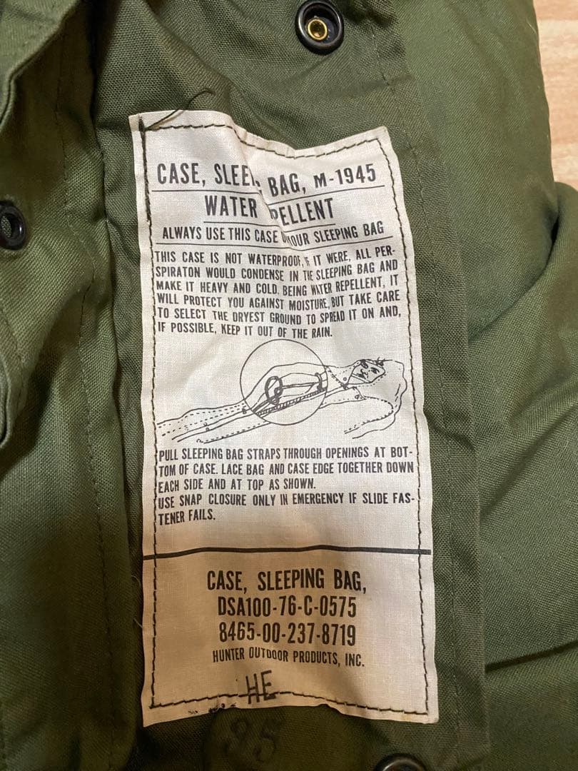 アメリカ軍　米軍実物　スリーピング　寝袋　シュラフ　カバー、収納袋付き　自衛隊