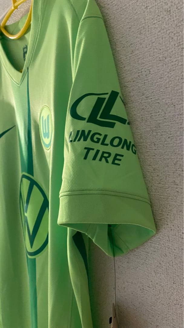 ヴォルフスブルク　NIKE ナイキ ユニフォーム　エリクセン　塩貝