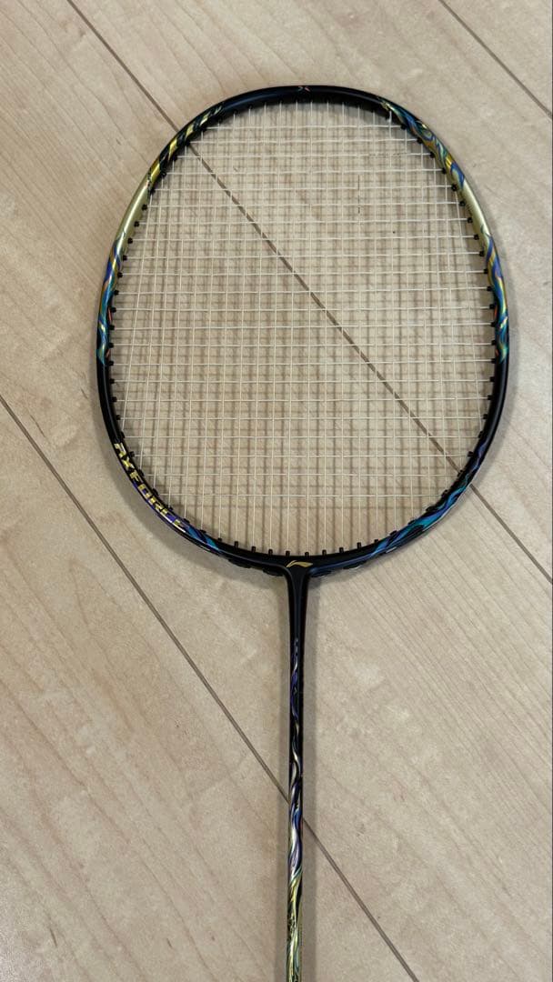 ラケット LI-NING AXFORCE100
