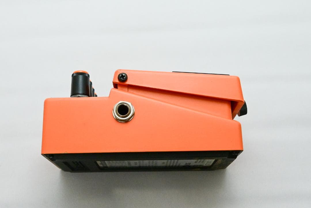 BOSS DS-2 Turbo Distortion 箱あり、取説あり