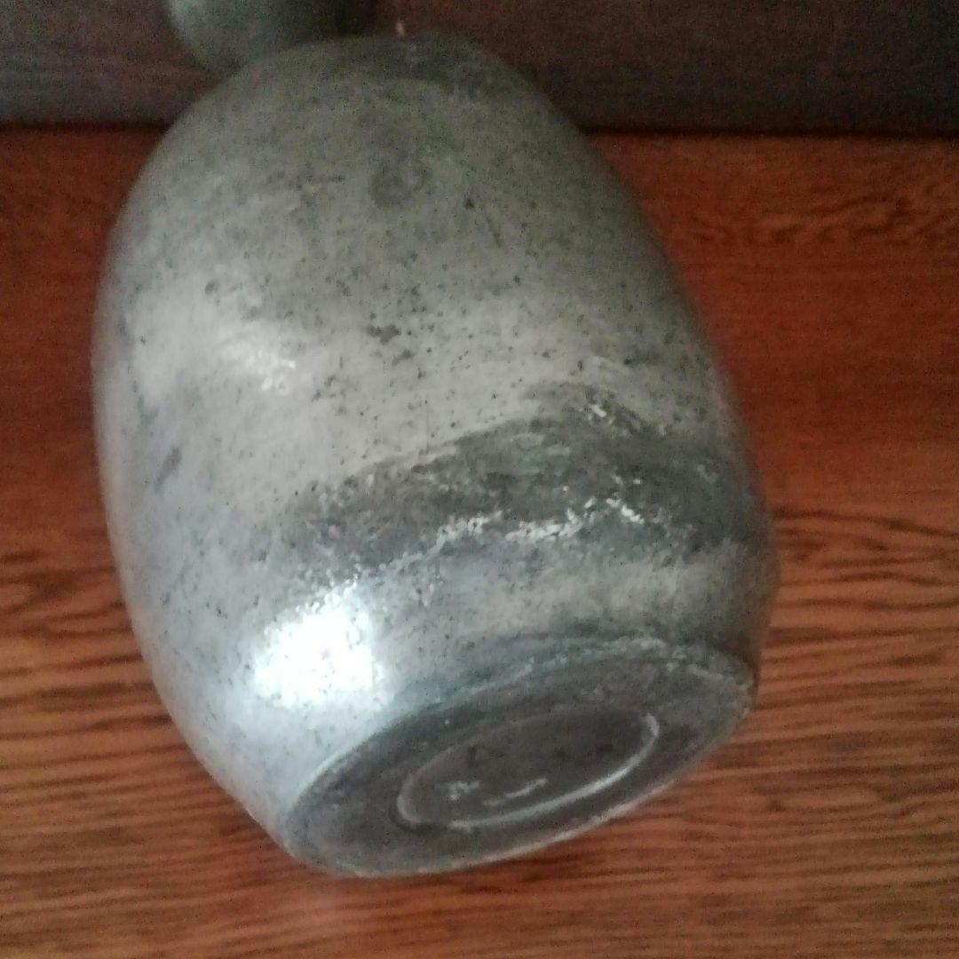 鈍い銀色　荒れた肌　枯れた錫の徳利　花活け　一輪挿し　江戸明治　水漏れあり