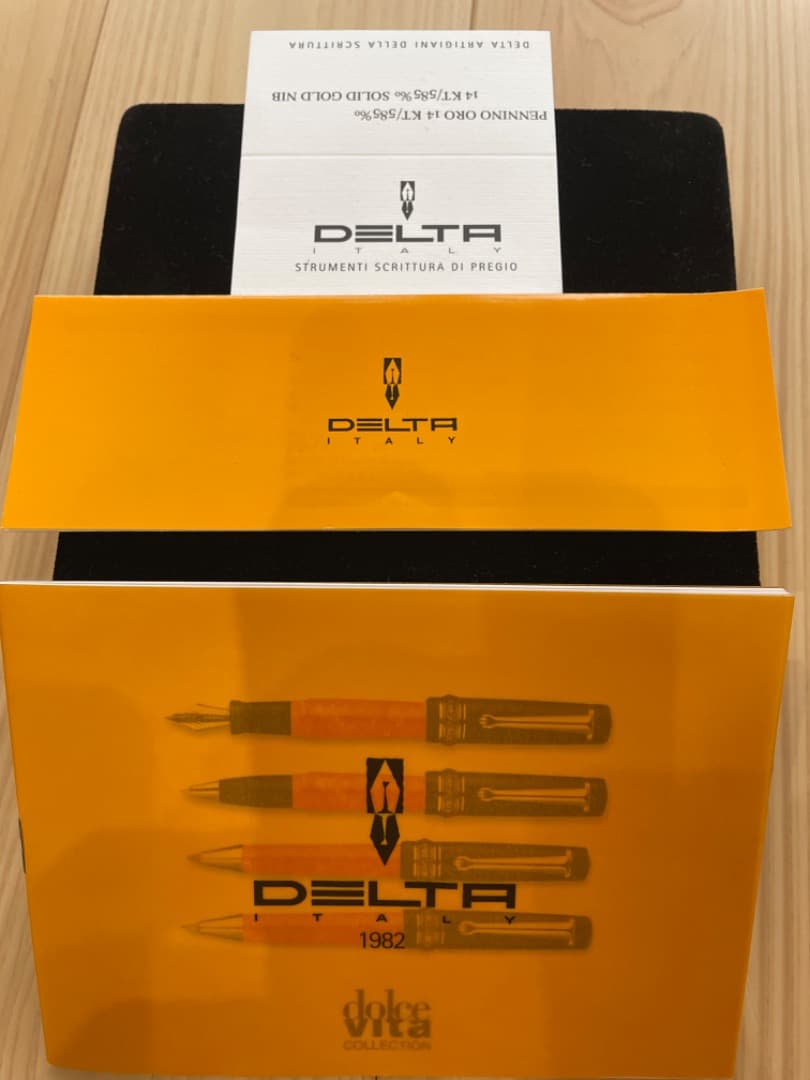 デルタ万年筆　ドルチェビータピストンフィリング
