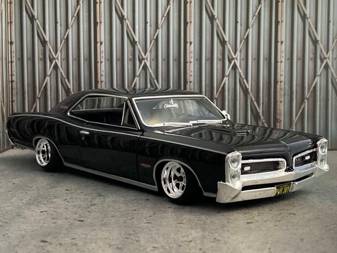 1/24 1966年型ポンティアックGTO（カスタム品）