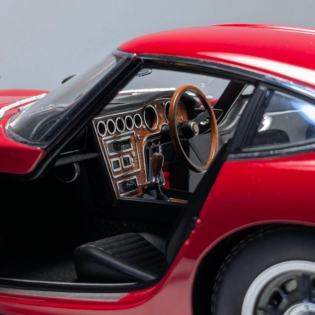 オートアート 1/18 トヨタ2000GT レッド