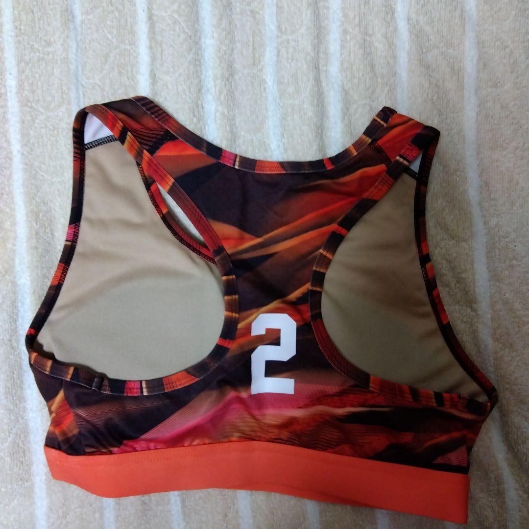 ビーチバレー　ユニフォーム