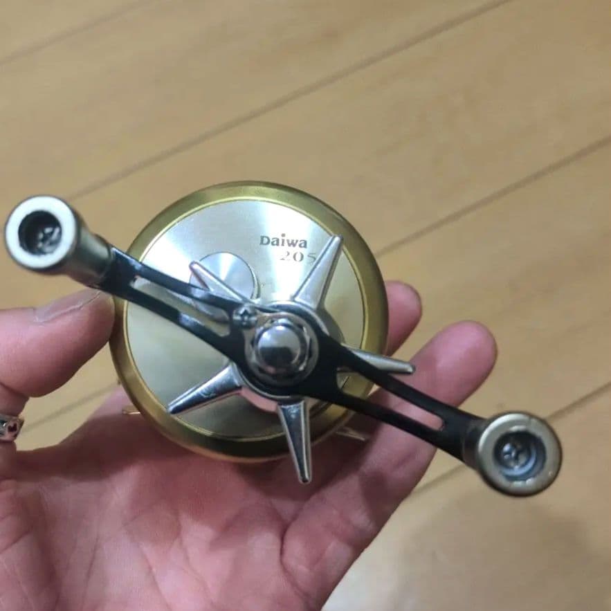 ミリオネア CV-Z 205 美品